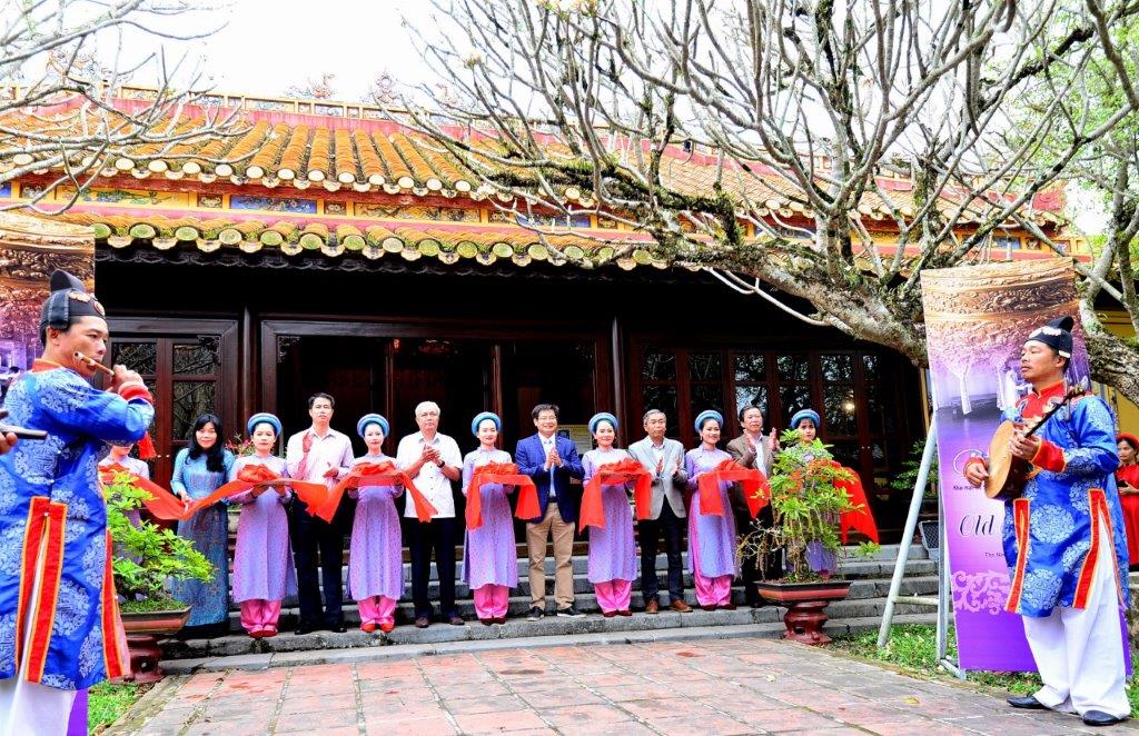 Trưng bày "Dấu xưa" tại điện Thọ Ninh, cung Diên Thọ